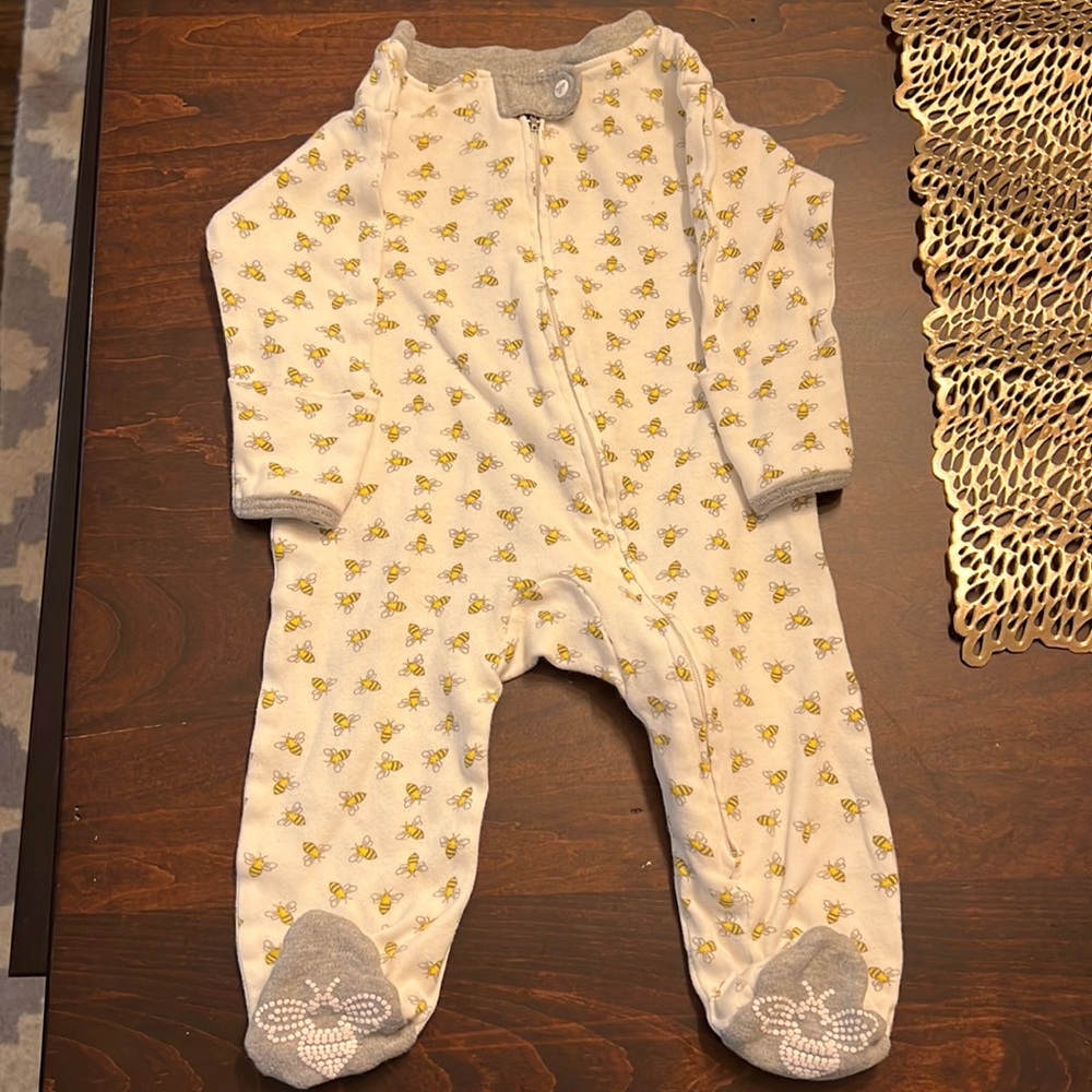 Burt’s bees footie